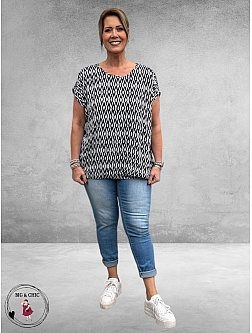 Kaffe Curve – Shirt Vilana - Midnight Blue-Chalk Graphic